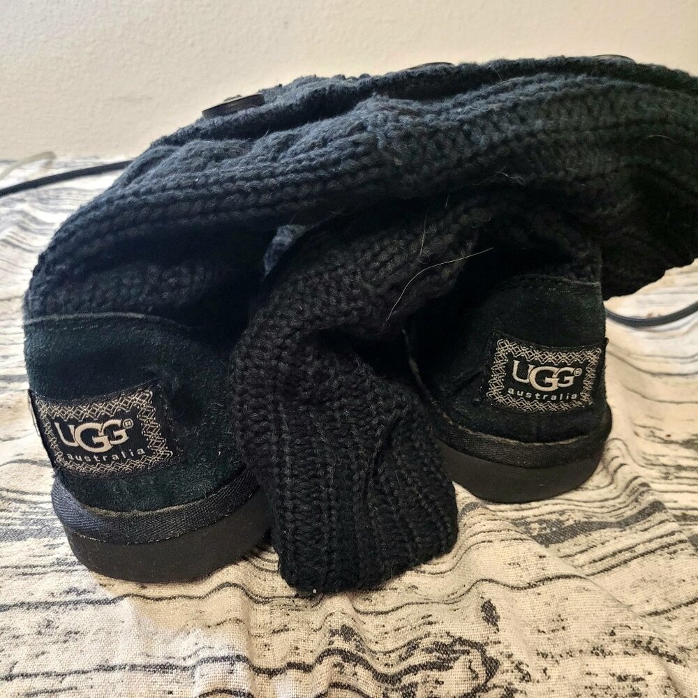 UGG